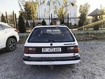 продо: Volkswagen Passat: 1988 г., 1.6 л, Механика, Бензин, Универсал — 4