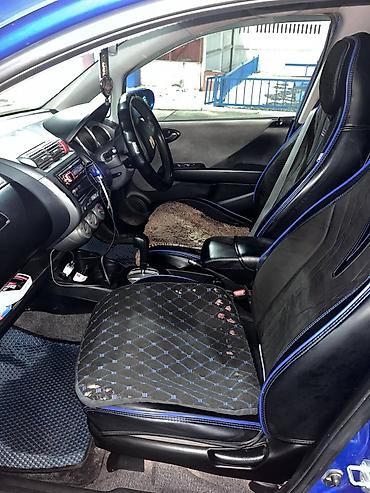 Honda: Honda Fit: 2005 г., 1.3 л, Вариатор, Бензин, Хэтчбэк — 7