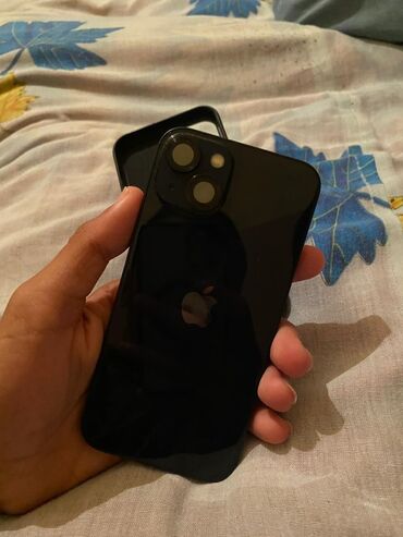 Bilərziklər: IPhone 13, Qara