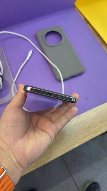 Honor: Honor Magic 7 Pro, Б/у, 256 ГБ — 12