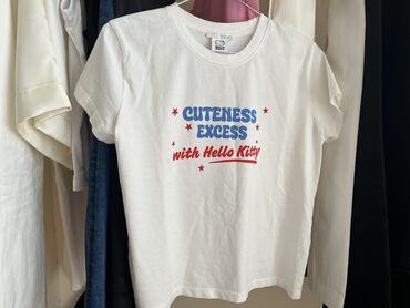 hello kitty: Zara hello kitty tişört tezedir S razmerdir serbest modeldir çox dar