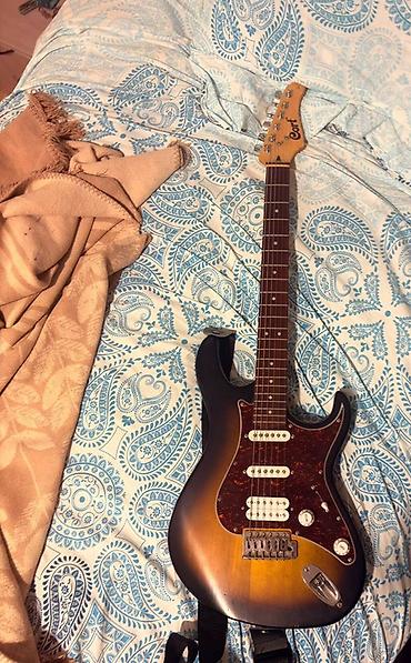 Электрогитары: Cort elektrik gitara – Strat tipli korpus, sunburst rəng keçidi. - 3 — 1