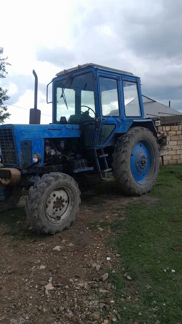 traktor kon: Traktor İşlənmiş