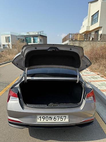 Hyundai: Hyundai Avante: 2022 г., 1.6 л, Гибрид — 15