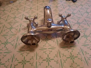 Slavine: Stara,retro baterija,slavina,okrecu virble ali nije testirana na lalafo.rs — 7 Slavine: Stara,retro baterija,slavina,okrecu virble ali nije testirana — 7