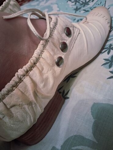 женские брендовые туфли недорого: Туфли, 39.5, Tervolina, Б/у, цвет - Бежевый, Платная доставка