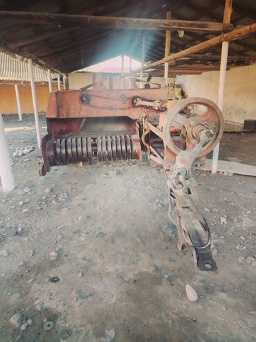 Pres bağlayanlar: Məhsul: Ot presi (kvadrat balya üçün), traktorla qoşulan Təsvir: - — 10