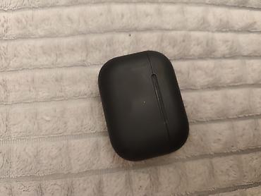 kompakt telefon: Green Lion Pro 2 simsiz qulaqlıq üçün şarj qabı - Model: Green Lion — 2