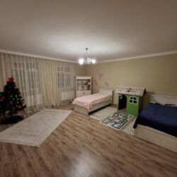 Həyət evləri və villaların satışı: 6 otaqlı, 207 kv. m, Kredit yoxdur, Orta təmir — 18