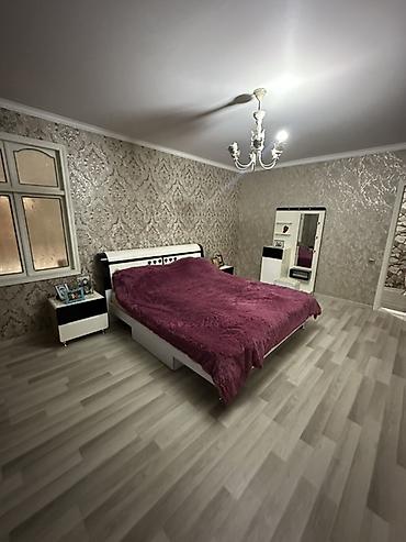 Həyət evləri və villaların satışı: Təkmərtəbəli həyət evi - Geniş, daş döşəməli həyət və maşın saxlanışı — 14
