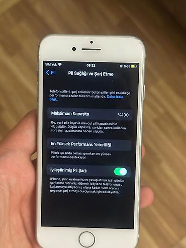 Apple iPhone: IPhone 8, 64 GB, Gümüşü, Barmaq izi — 8
