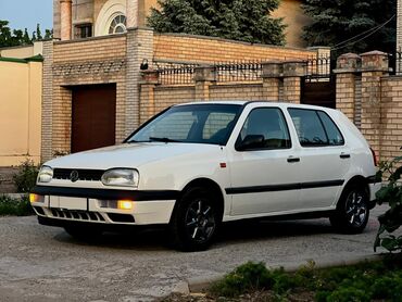 Volkswagen: Volkswagen Golf: 1993 г., 1.6 л, Механика, Бензин, Хэтчбэк
