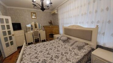 Uzunmüddətli kirayə mənzillər: Nəsimi metrosunun yaxınlığında 5 mertebeli binanın 1-ci mərtəbəsində — 12