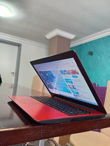 netbook laptop cena: AMD A4, 8 GB OZU, 15.6 "