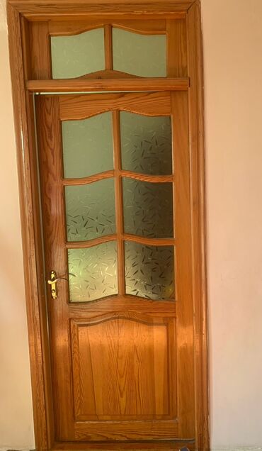 otaq qaplar: 4 ədəd qapı satılır. Qiymət 1ədədi 55 azn. Ölçü 4 ədədi 90/240. Ünvan