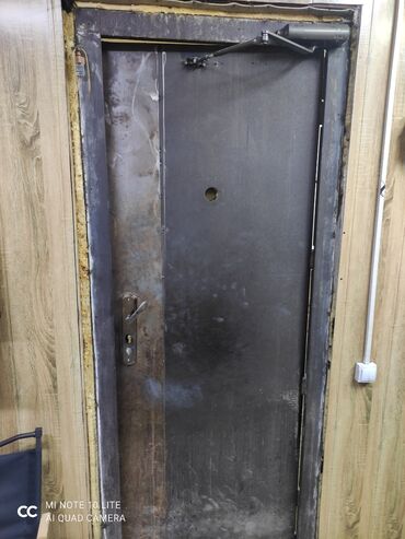 двери комнатные бу: Железная дверь 4000 срочно