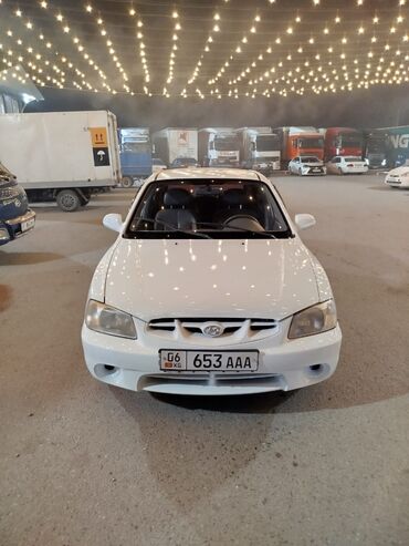 обмен квартиры: Hyundai Verna: 2000 г., 1.4 л, Автомат, Бензин, Хетчбек