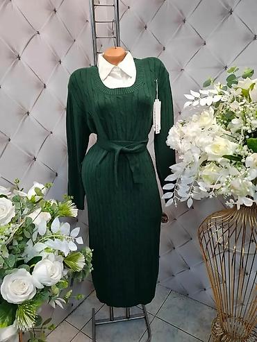 Haljine: Pleteni ženski komplet-haljina - Model: pripijena pletena haljina do — 5