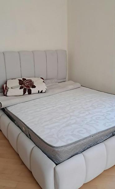 carpayı satılır: Tahirə xanım . Taxt yaxşı vəziyyətdə təcili 200 man satılır . Montin — 1