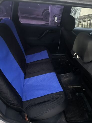 Volkswagen: Volkswagen Passat: 1994 г., 1.8 л, Механика, Универсал — 16