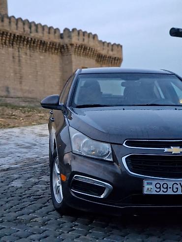 Chevrolet: Chevrolet Cruze: 1.4 l | 2015 il 238000 km Sedan — 3