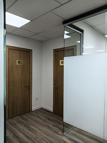 Аренда офисов: Аренда офисов, 404 м², В бизнес центре, 1 линия — 19