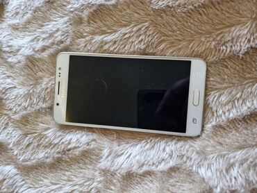 samsunq a30s: Samsung Galaxy A30s, rəng - Ağ