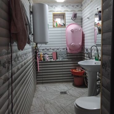 Həyət evləri və villaların satışı: 4 otaqlı, 220 kv. m, Kredit var, Orta təmir — 26