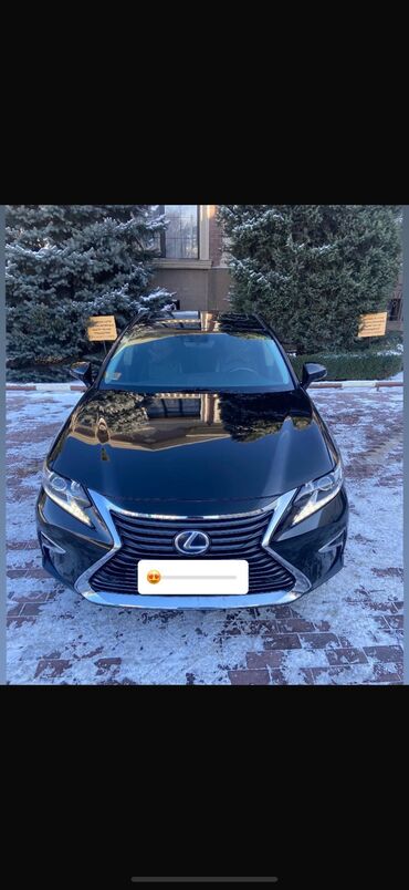 lexus es 2016: 2016 год 2,5гибрид 
22.000