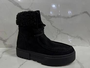 Gležnjače: Ženske zimske čizme – više modela - Topla crna čizma od brušene kože — 1