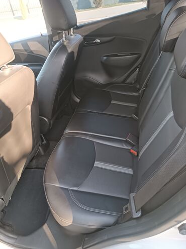 Chevrolet: Chevrolet Spark: 2018 г., 1 л, Вариатор, Бензин, Хэтчбэк — 9