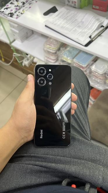 КАРОБКА ЕСТЬ Смартфон Redmi 12 (Xiaomi), цвет черный, глянцевая
