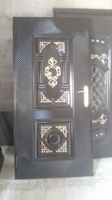 Giriş qapıları: Mənzil üçün Yeni Giriş qapısı Üzlük ilə, Zəmanətli, Ödənişli quraşdırma, Rayonlara çatdırılma — 7