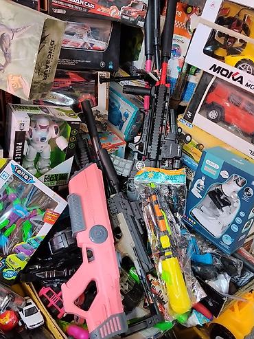 Игрушечные водяные пистолеты Water Gun — яркие бластеры для активных