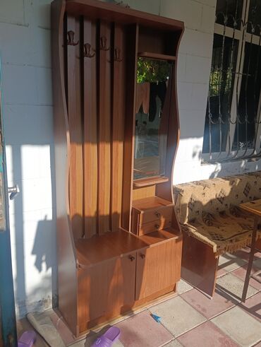 hamam üçün şkaf: Qarderob, paltar dolabı