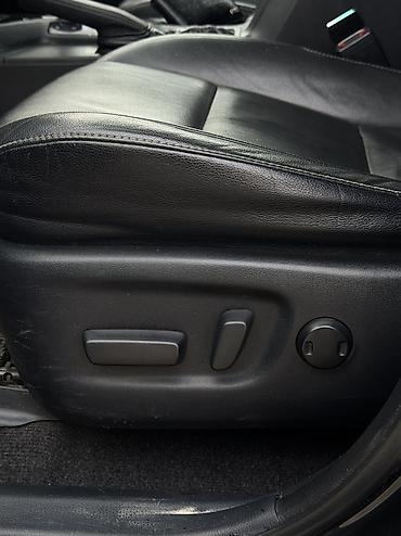 Toyota: Toyota RAV4: 2016 г., 2.5 л, Гибрид, Внедорожник at lalafo.kg — 11 Toyota: Toyota RAV4: 2016 г., 2.5 л, Гибрид, Внедорожник — 11