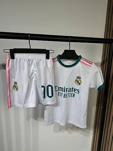 форма роналду: Детская футбольная форма Real Madrid: футболка и шорты. Комплект — 1