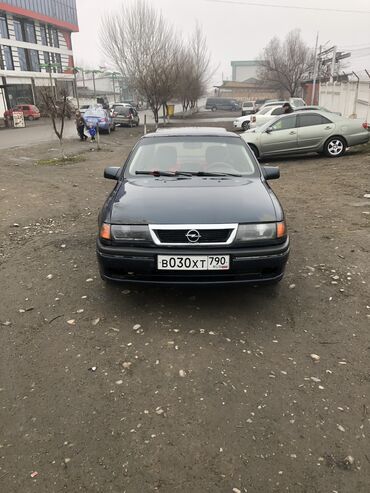 Opel: Opel Vectra: 1995 г., 2 л, Механика, Бензин, Седан