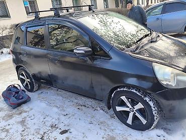 Honda: Honda Fit: 2004 г., 1.3 л, Вариатор, Бензин, Хэтчбэк — 6