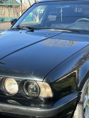 BMW: BMW 5 series: 1989 г., 2 л, Механика, Бензин, Седан — 5