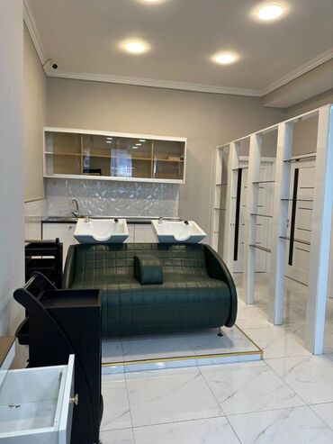 Digər kommersiya daşınmaz əmlakı: Nəsimi rayonu, 3-cü Mikrorayon dairəsində, ümumi sahəsi 105 kv/m olan — 7