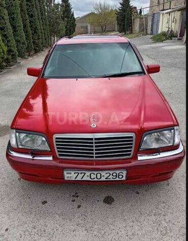 Mercedes-Benz: Mercedes-Benz C‑Class (W202) sedan, qırmızı rəng. - Kuzov: 4 qapılı — 14