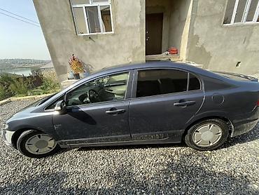 maşın ucun dinamik: Honda Civic: 1.3 l | 2008 il Sedan — 3