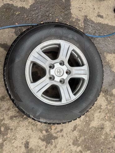 диск запаска: Дөңгөлөктөрү толук 285 / 60 / R 18, Winter stud, Колдонулган, Комплект, Жол тандабастар (АТ/МТ), Куйма, тешиктери - 5