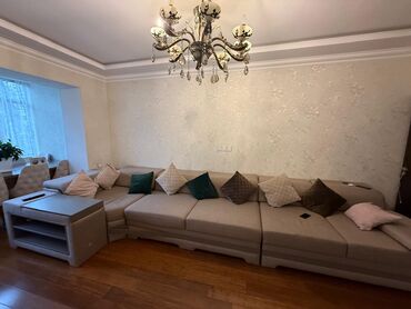Sifarişlə dolablar: Künc divan, İşlənmiş, Açılmayan, Bazasız