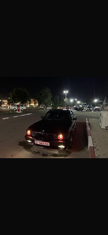 BMW 5 series: 1991 г., 2 л, Механика, Бензин, Седан