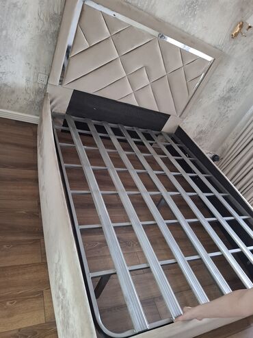 Çarpayılar: İşlənmiş, İkinəfərlik çarpayı, Bazalı, Matrassız, Siyirməsiz, Azərbaycan