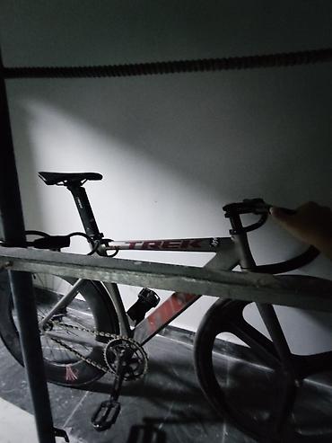 fix jixf: Шоссейный велосипед, Trek, Рама M (156 - 178 см), Б/у — 4