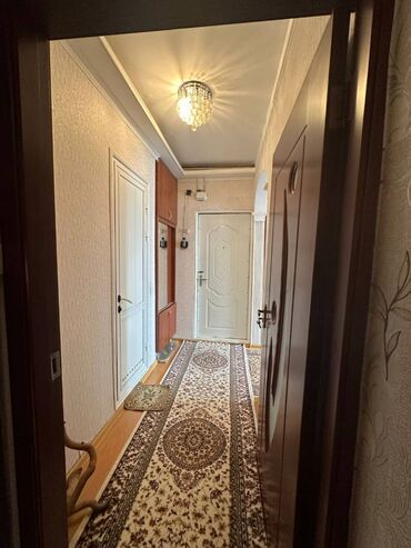 Köhnə tikili: Bakı, Yeni Günəşli Massiv B, 3 otaqlı, Köhnə tikili, 60 kv. m — 10