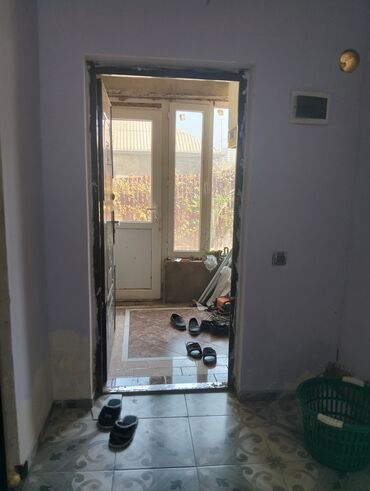 Həyət evləri və villaların satışı: 3 otaqlı, 100 kv. m, Kredit yoxdur, Orta təmir — 2